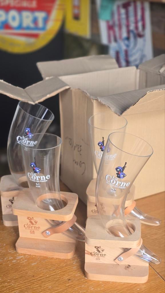 4 verres "La Corne", Collections, Enlèvement