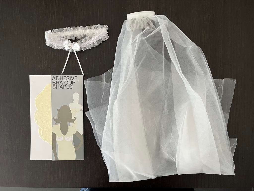 Trouw accessoires, Ophalen of Verzenden, Zo goed als nieuw, Wit, Accessoires