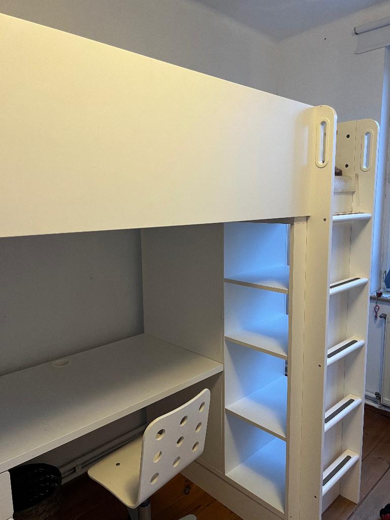 LIt superposé IKEA avec chaise offerte, Enfants & Bébés, Chambre d'enfant | Lits superposés & Lits mezzanines, Enlèvement, Utilisé