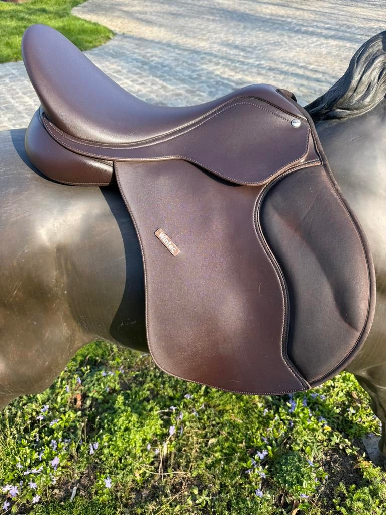 Wintec 500 bruin 17 inch, Dieren en Toebehoren, Paarden en Pony's | Zadels, Ophalen, Zo goed als nieuw