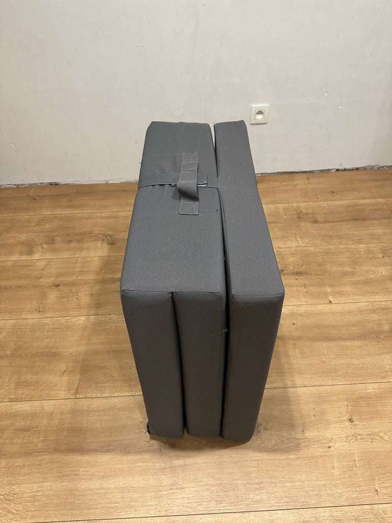 Opvouwbare matras, Ophalen, Zo goed als nieuw, Matras