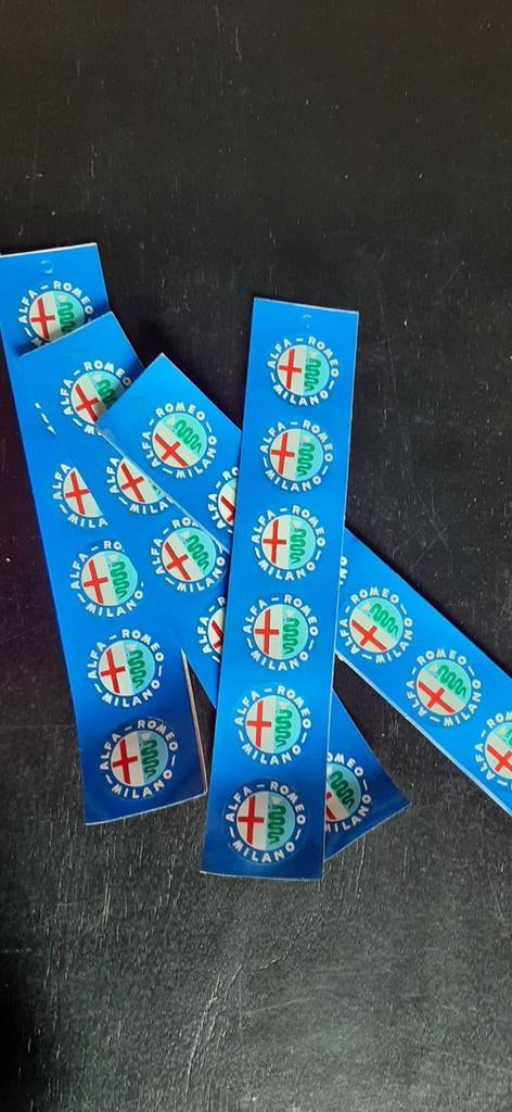 Auto stikkers  Alfa Romeo  4 ,40 cm 10 stuks., Boeken, Auto's | Folders en Tijdschriften, Ophalen of Verzenden, Alfa Romeo
