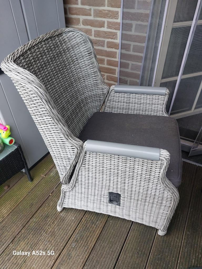 Rieten buiten stoel degelijk, Tuin en Terras, Ophalen