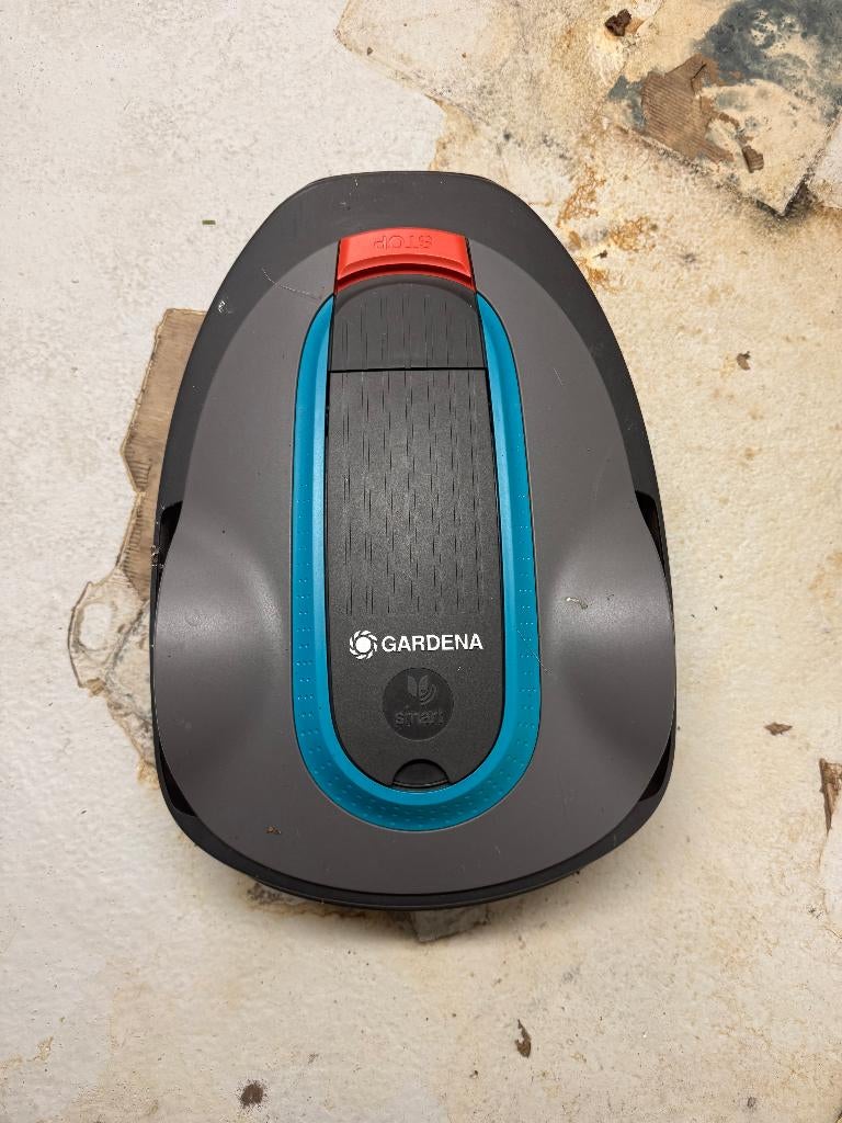 Gardena Smart System Set – Sileno City 500, Jardin & Terrasse, Tondeuses robotisées, Utilisé, Moins de 20 cm, Contrôlable via l'application