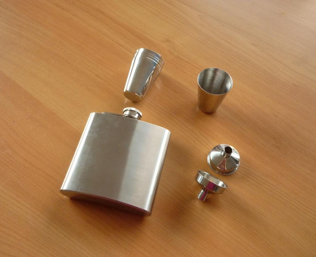 Stainless steel drinkfles reisfles zakflacon heupfles, Ophalen of Verzenden