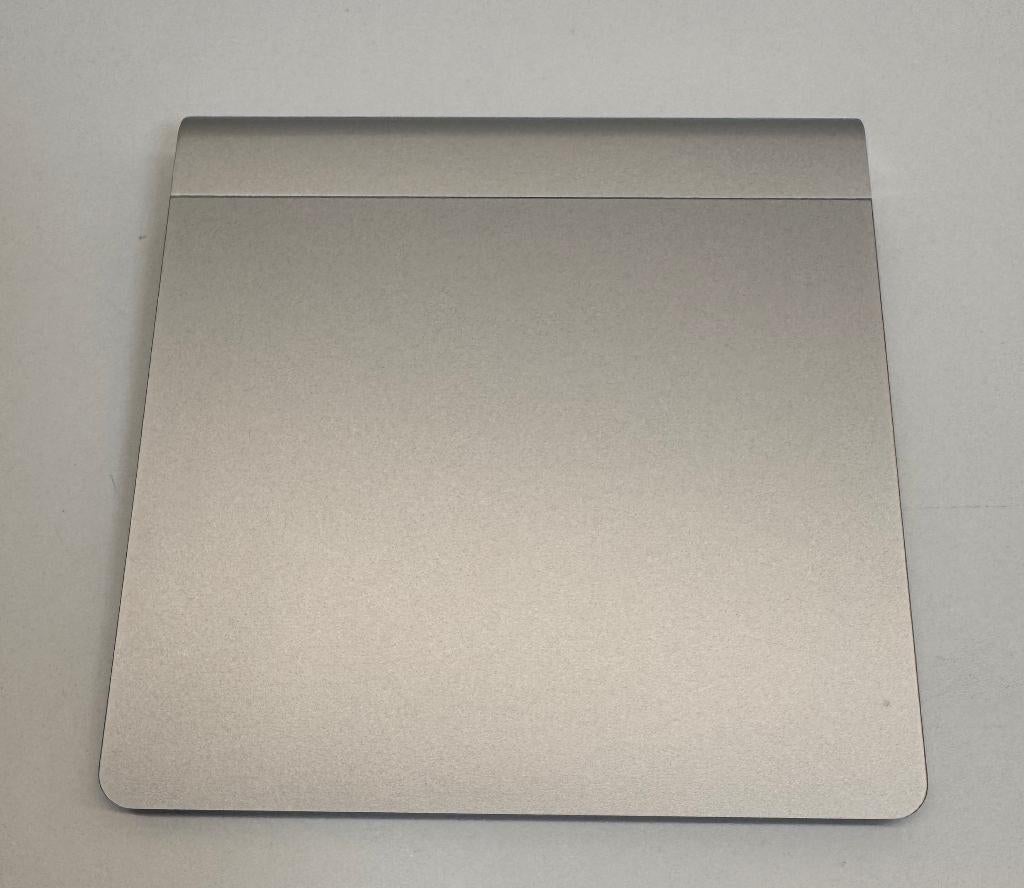 Apple Magic TrackPad - Draadloos - Bluetooth - Nieuwstaat, Computers en Software, Muizen, Rechtshandig, Ophalen of Verzenden, Zo goed als nieuw