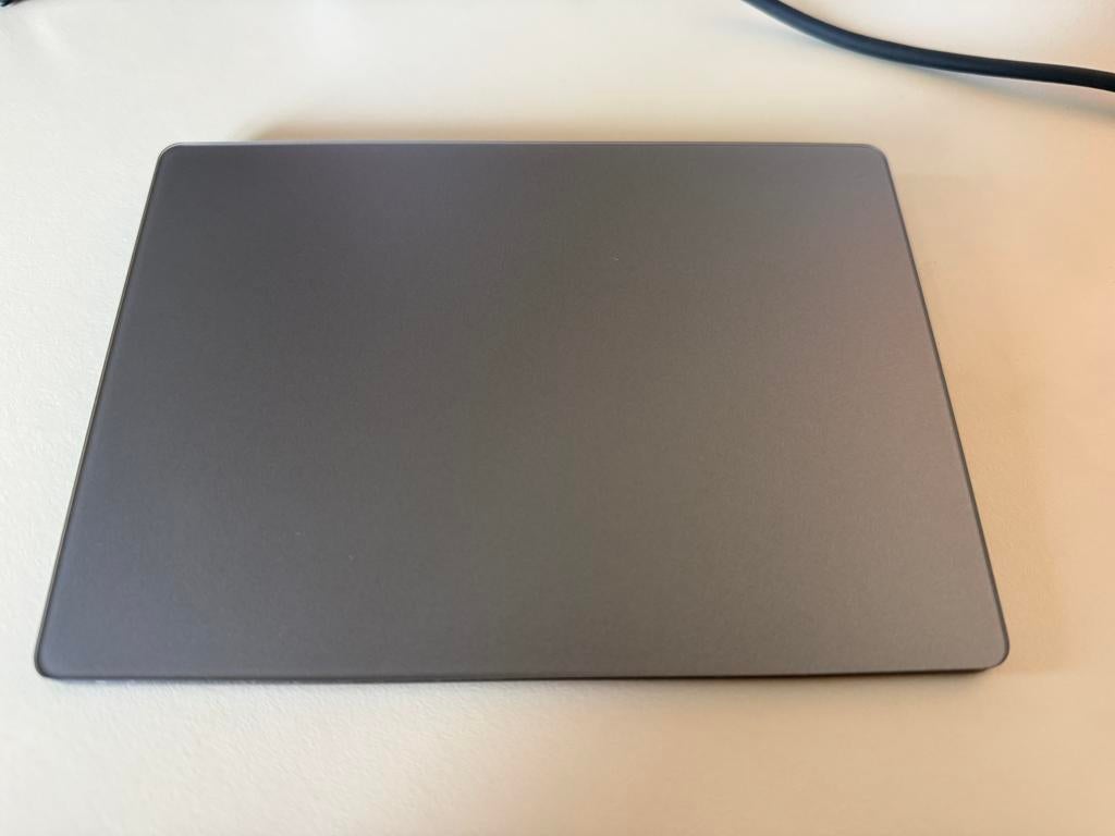 Apple Magic Trackpad Space Grey, Computers en Software, Muizen, Ophalen, Gebruikt, Rechtshandig, Draadloos