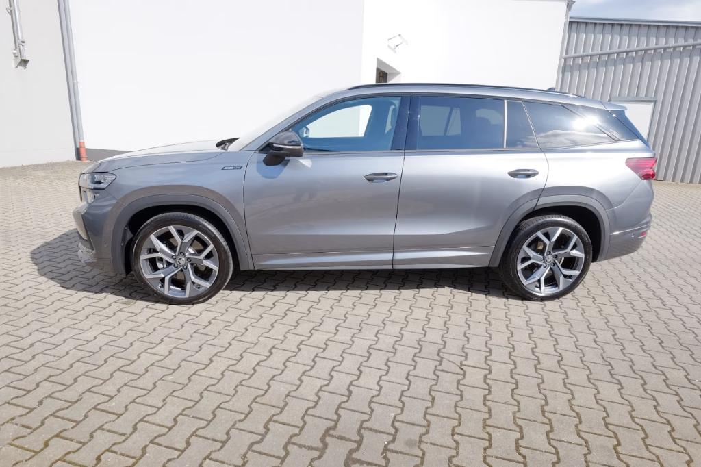 NEW KODIAQ MHEV 150PK SPORTLINE 7PL/TREKH/PANO/20/MATRIX-25%, Autos, Skoda, Argent ou Gris, Achat, Euro 6, Entreprise