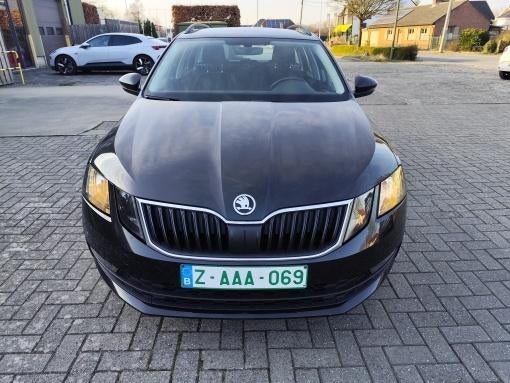 Skoda Octavia 1.5 TGI, GNV, 2020, 179049 km, 8999 euros, Autos, Achat, Entretenue par le concessionnaire, Noir, 5 portes