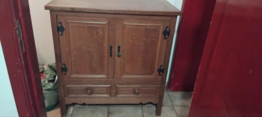 Bar en chêne, Enlèvement