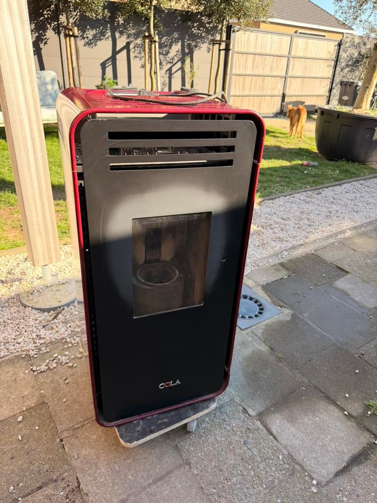 Poêle à granulés Cola, Enlèvement, Utilisé, Poêle à granulés