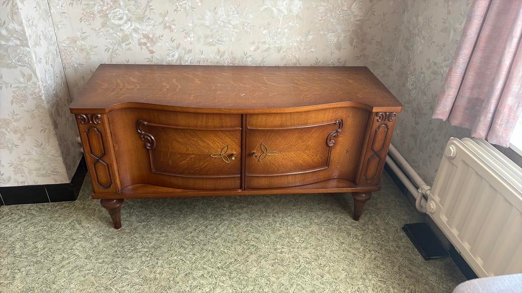 Antieke kast, Ophalen, Zo goed als nieuw