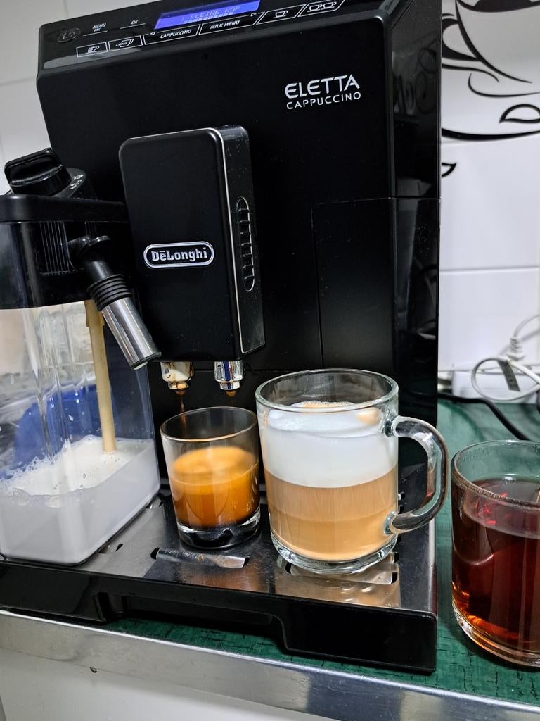 Machine à café Delonghi en bon état, Enlèvement, Cafetière