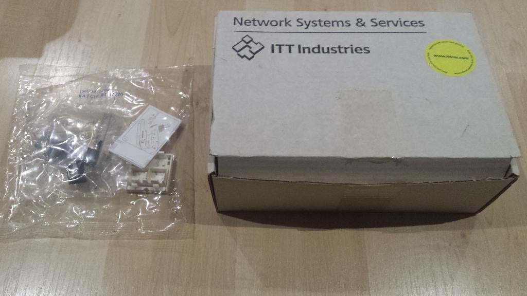 74x connecteurs itt 808 rj45 cat5, Enlèvement, Neuf