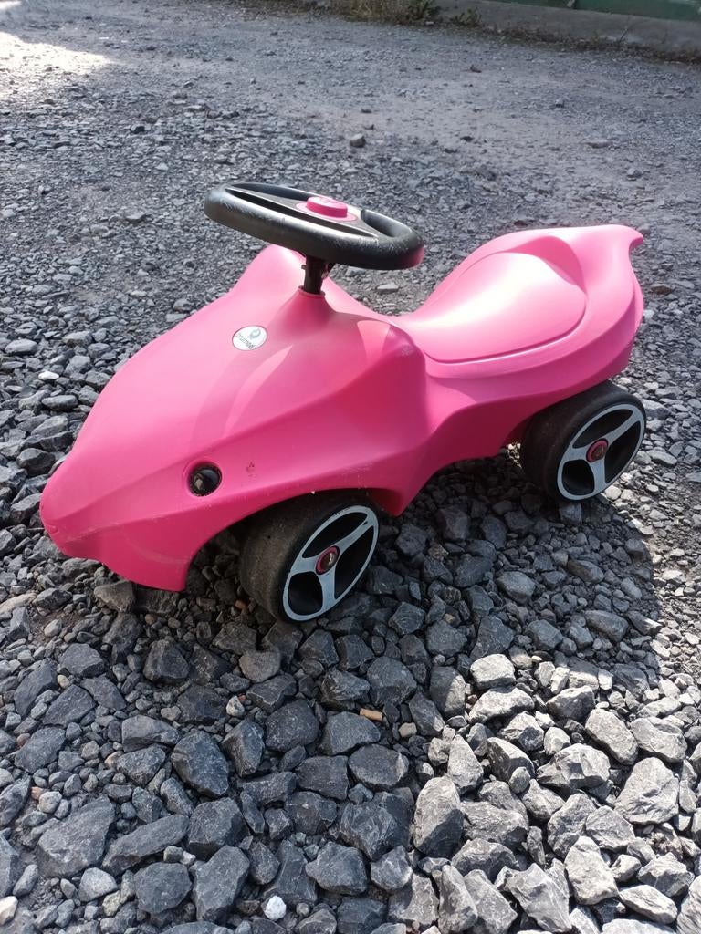 Voiture trotteur pour enfants