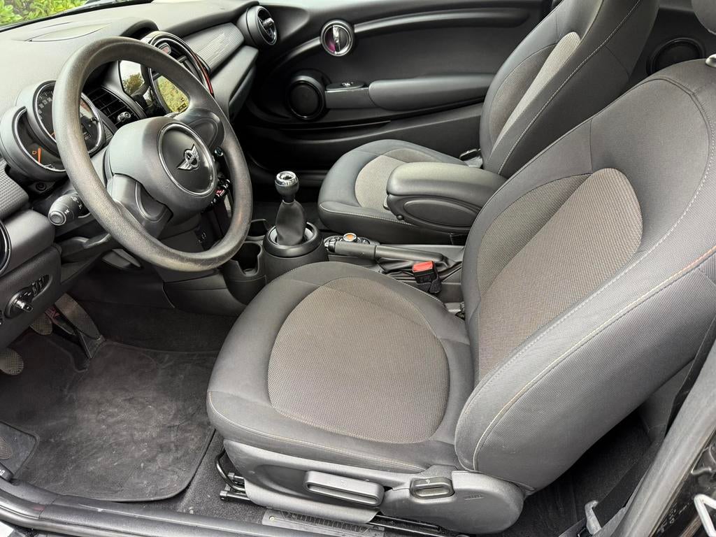 Mini One 3drs 1.2 Benzine 2015 Navigatie Sfeerverlichting, Auto's, Euro 6, Airbags, Bedrijf, 5 deurs