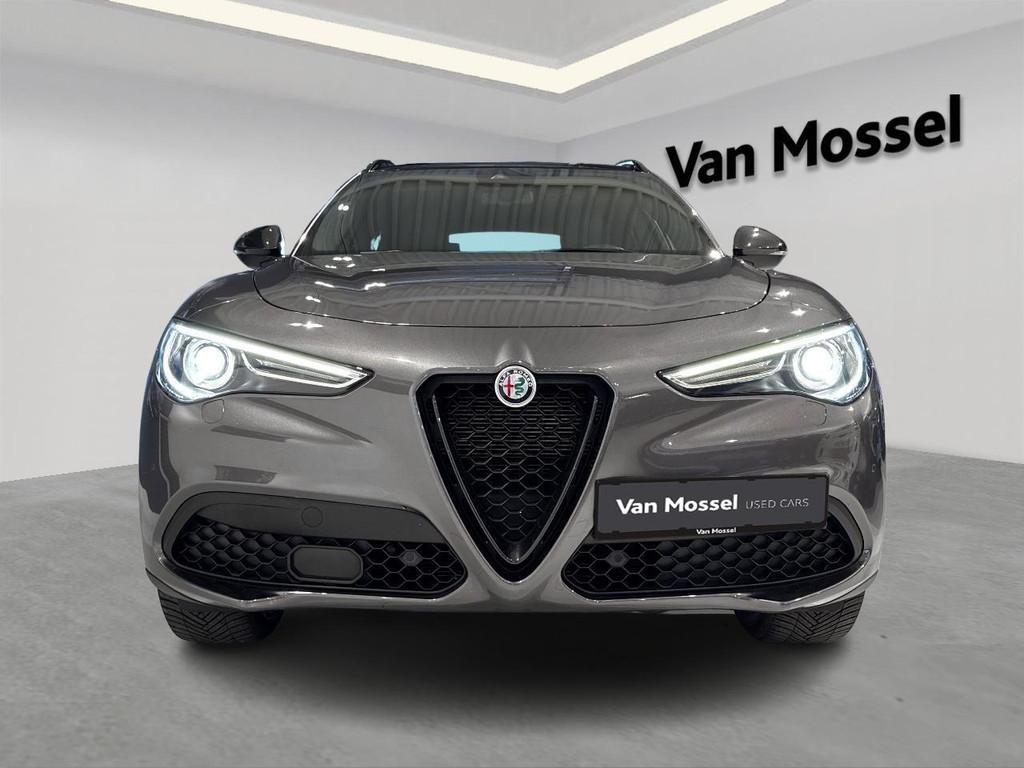 Alfa Romeo Stelvio 2.0 200 Sport AWD, Auto's, Alfa Romeo, Stof, Gebruikt, 4 cilinders, Bedrijf
