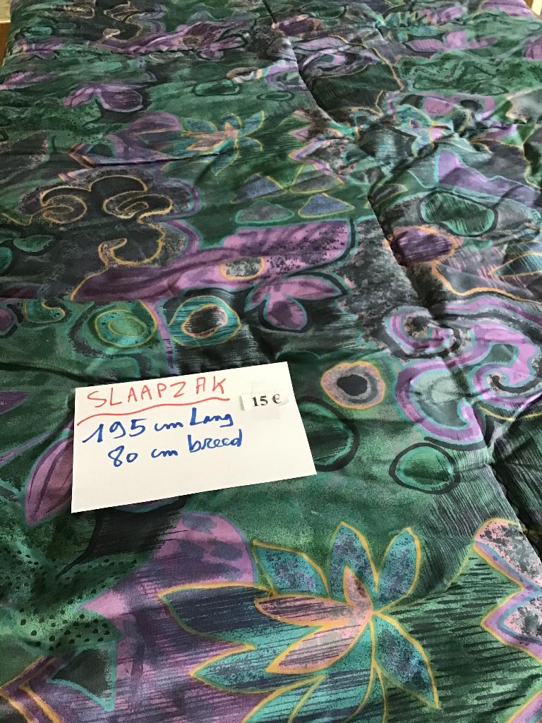 mooie slaapzak of bedsprei van 195 cm lang, Huis en Inrichting, Slaapkamer | Beddengoed, Ophalen of Verzenden, Zo goed als nieuw