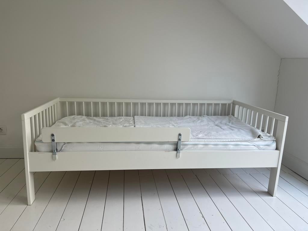 Lit enfant, Enfants & Bébés, Chambre d'enfant | Lits, Enlèvement, Comme neuf, Matelas
