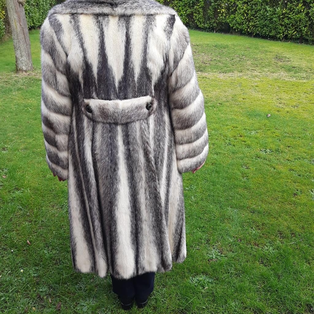 MANTEAU EN VISON KOH-I-NOOR *36/38* COMME NEUF *Qualité SAGA, Vêtements | Femmes, Vestes | Hiver, Comme neuf, Taille 36 (S), Blanc