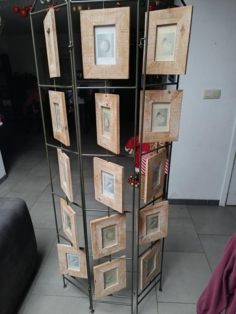 Paravent portes-photos en fer forgé., Enlèvement