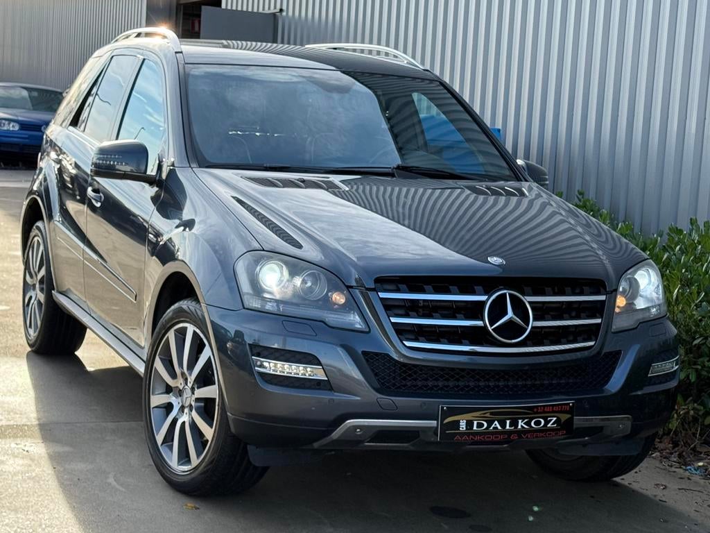 Mercedes ML300 Grand Edition •Navi • Cuir • Facelift • 2011, Autos, Cuir, Achat, Entreprise, Carnet d'entretien