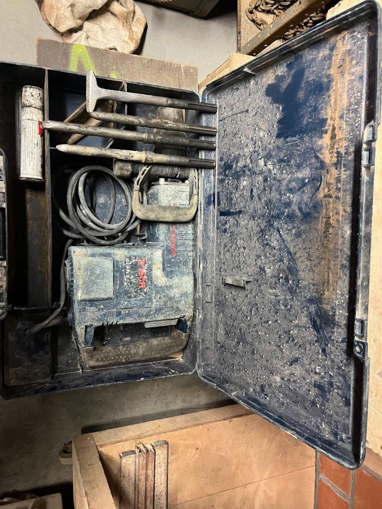 Marteau de démolition, Enlèvement, Utilisé