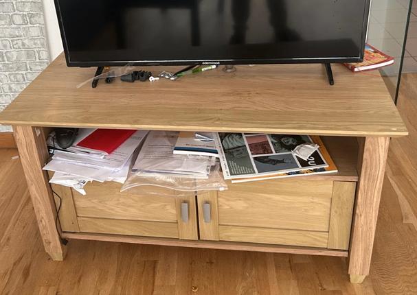 Table de télévision, 100 à 150 cm, 25 à 50 cm, Enlèvement, Utilisé