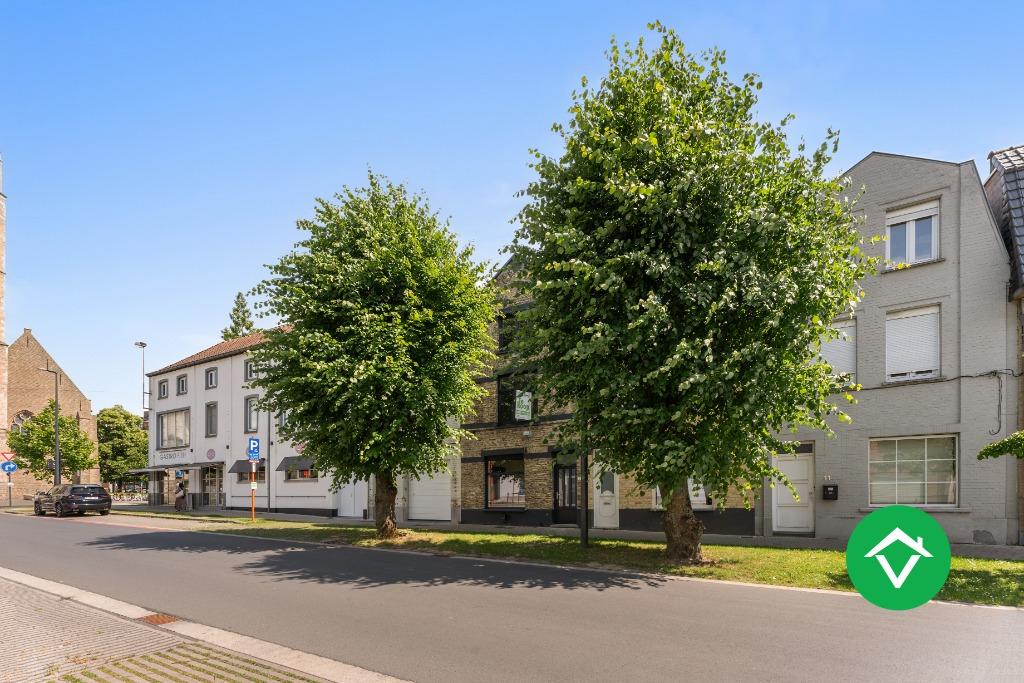 Gerenoveerde woning met 3 slaapkamers en stadstuin in hartje, Immo, Huizen en Appartementen te koop, Provincie West-Vlaanderen