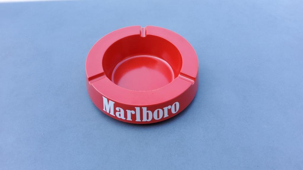 Marlboro cendrier diamètre 14,5 cms. Très bon état., Collections, Enlèvement ou Envoi, Comme neuf