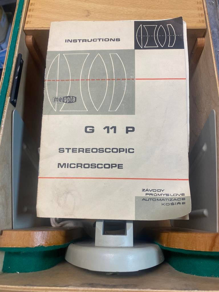 Ancien microscope dans sa boîte, TV, Hi-fi & Vidéo, Enlèvement ou Envoi, Comme neuf