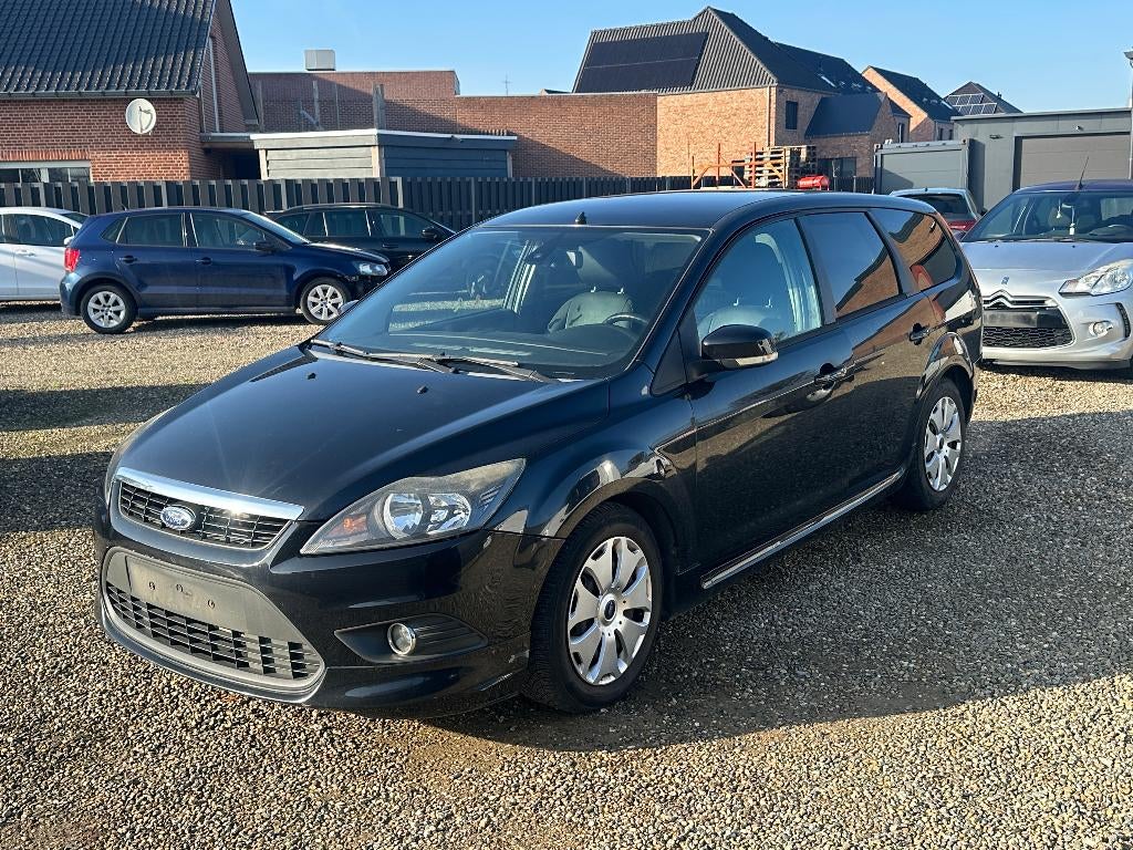 Ford Focus Clipper 1.6TDCi met keuring / Avec CT!, Auto's, Ford, Zwart, 4 cilinders, Leder en Stof, Zwart