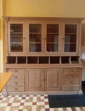 Vaisselier en pin, Enlèvement