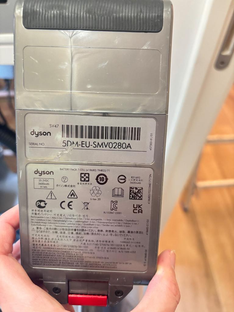 Dyson v15 detect absolute, Elektronische apparatuur, Ophalen, Gebruikt, Stofzuiger, Reservoir