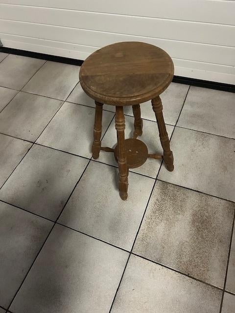 Massief eiken bloemstaander, Minder dan 55 cm, Gebruikt, Rond, Hout