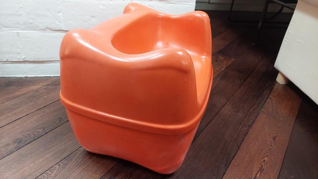 Fauteuil / coffre Meurop 1972 pour enfant, Enfants & Bébés, Enlèvement, Utilisé