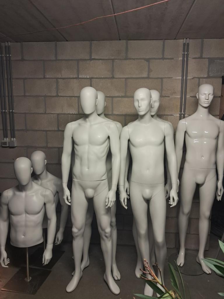 Verhuur-huur paspoppen,etalagepoppen,mannequins,buste,
