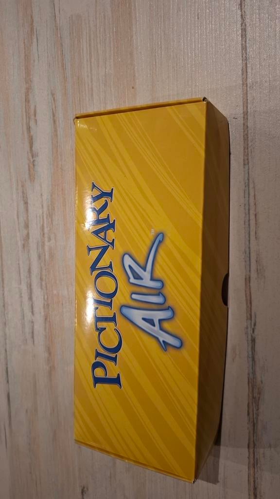 Pictionary air spel, Ophalen