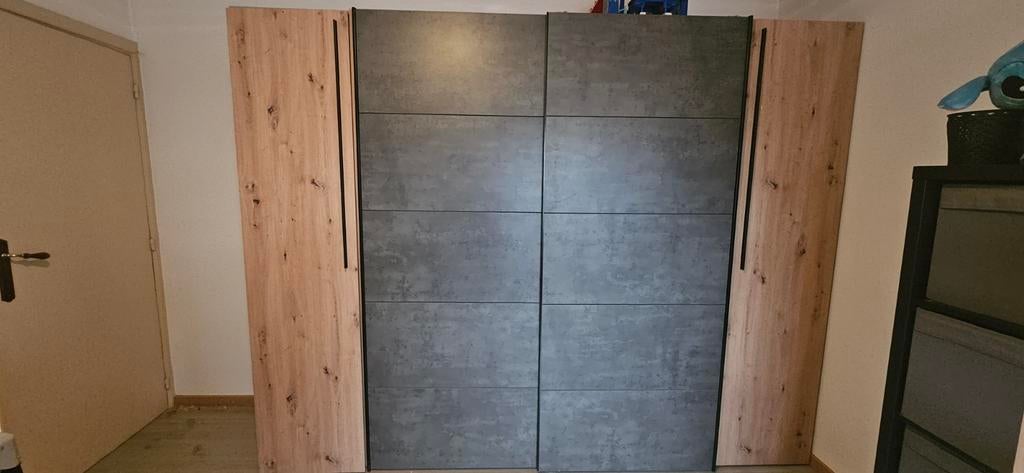 Kleerkast te koop 1 jaar oud, Ophalen