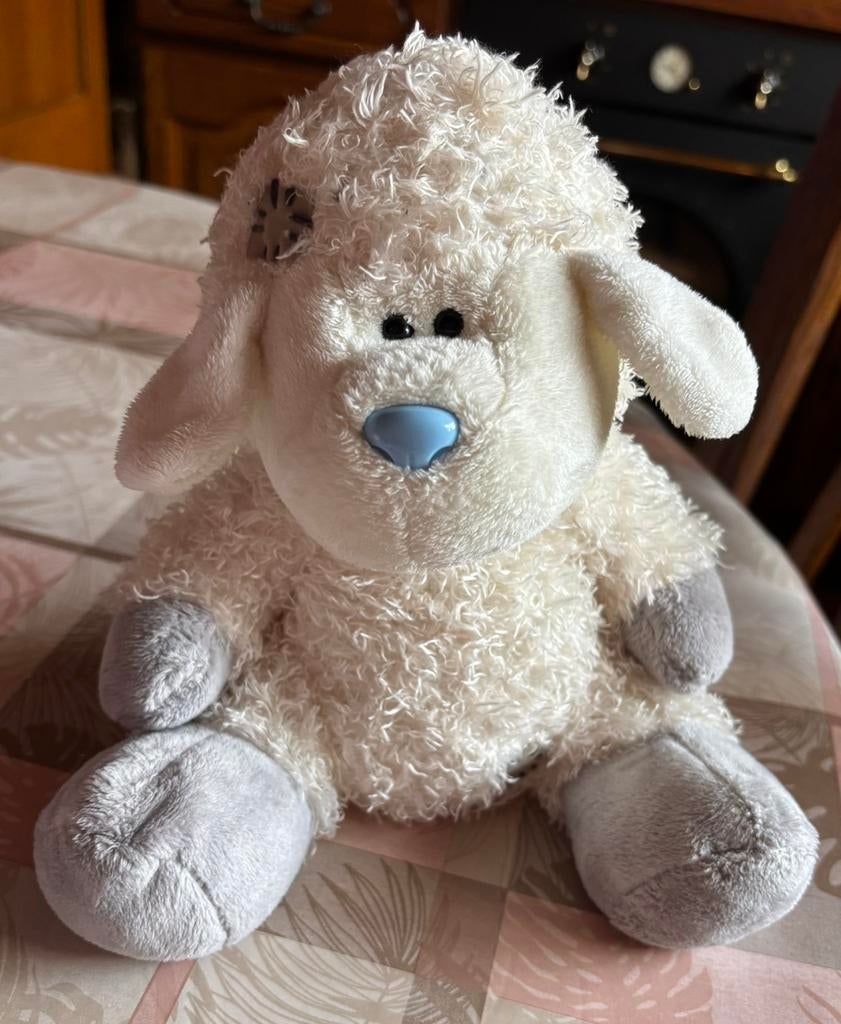 Blue Nose Friends schaap nr 12 met bolletjes binnenin 22 cm, Ophalen of Verzenden, Zo goed als nieuw