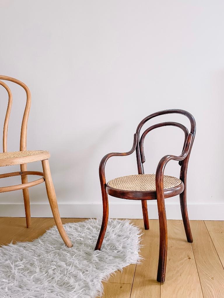 kinderstoel met gevlochten zitting, Antiek en Kunst, Antiek | Meubels | Stoelen en Sofa's, Ophalen of Verzenden