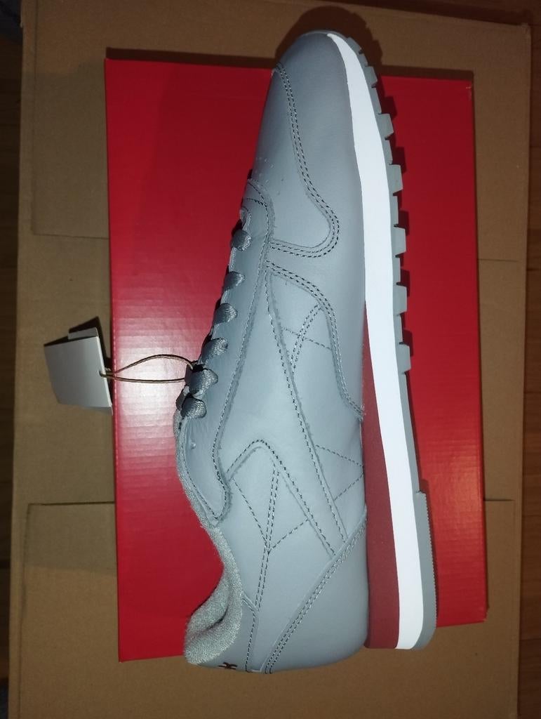 Reebok 44,5 neuve, Enlèvement ou Envoi, Neuf