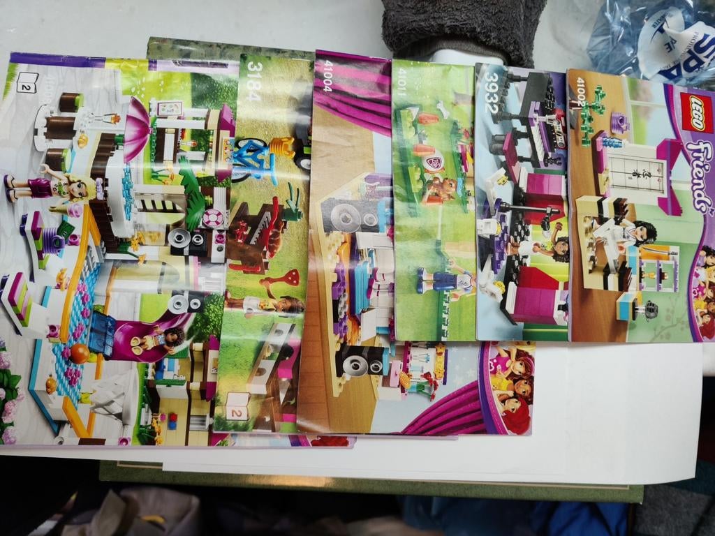 Lego boekjes. 6 Lego friends, 1 Ninjago, 2  Movie,3 Crea, 2, Kinderen en Baby's, Ophalen of Verzenden, Duplo