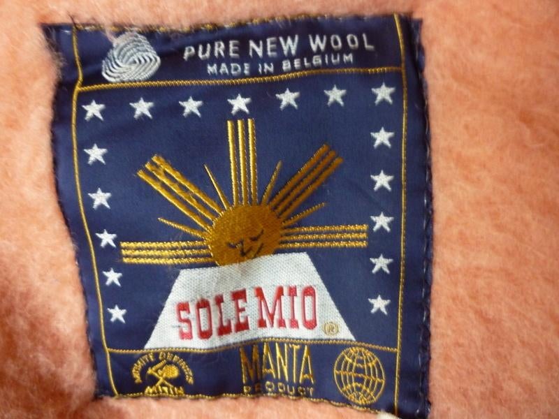 Plaid Solemio 240 cm x 260 cm en pure laine vierge, Enlèvement ou Envoi, Rose, Utilisé, Couverture ou Couette