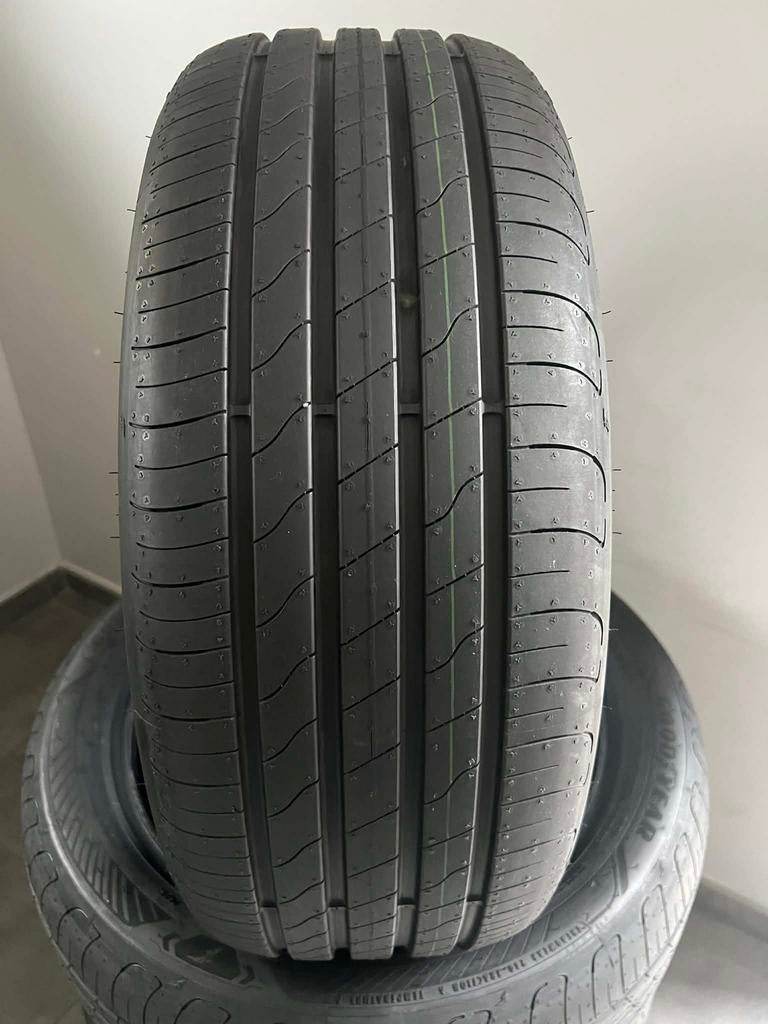 PNEUS D'ÉTÉ GOODYEAR 205/50/R17 NEUFS, Autos : Pièces & Accessoires, Neuf, Véhicule de tourisme, Pneus été, 205 mm