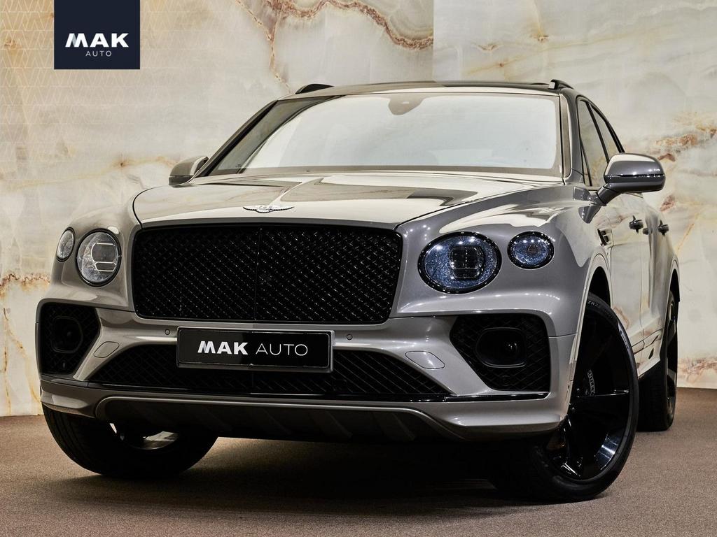 Bentley Bentayga 4.0 V8 First Edition, NL-auto, Naim, pano,, Auto's, Automaat, Bentayga, Zwart, Bedrijf