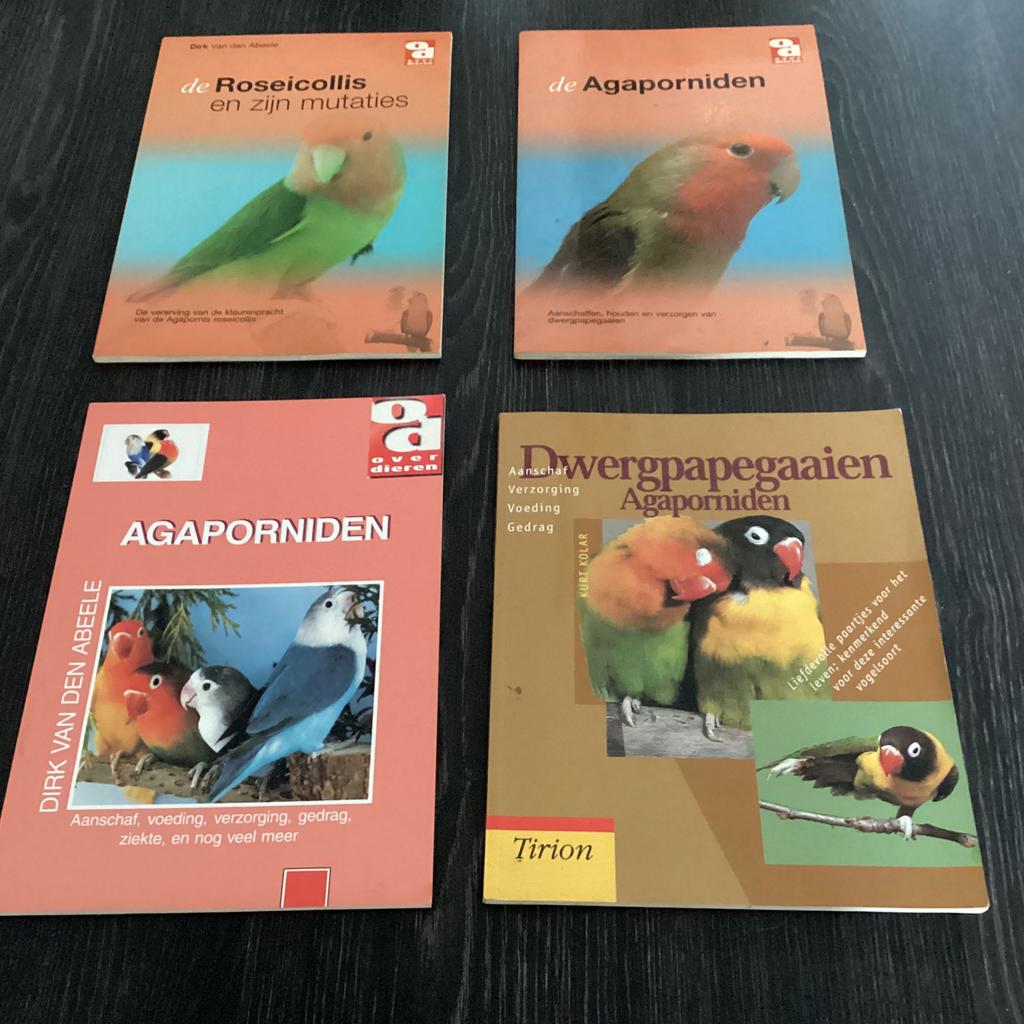 Agaporniden, Dirk Van Den A. 4 boekjes 5€ het stuk, Dieren en Toebehoren, Vogels | Parkieten en Papegaaien