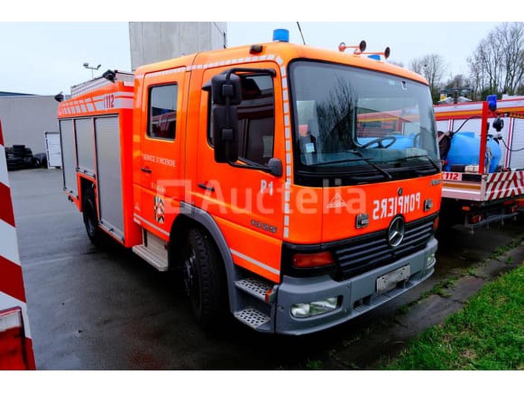 REF:lot V5 - Camion pompe Mercedes-Benz Atego 1325F (2002-32, Autos, Achat, Entreprise, Autres carburants, Mercedes-Benz