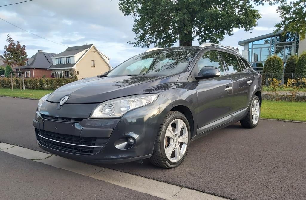 Renault Megane break 1.5dci Euro5 / 2011 / boîte AUTOMATIQUE, Autos, Euro 5, Achat, 5 portes, Automatique