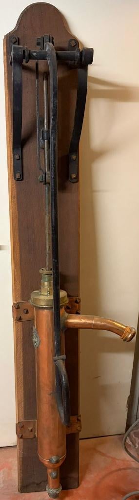 Koperen waterpomp, Ophalen, Koper